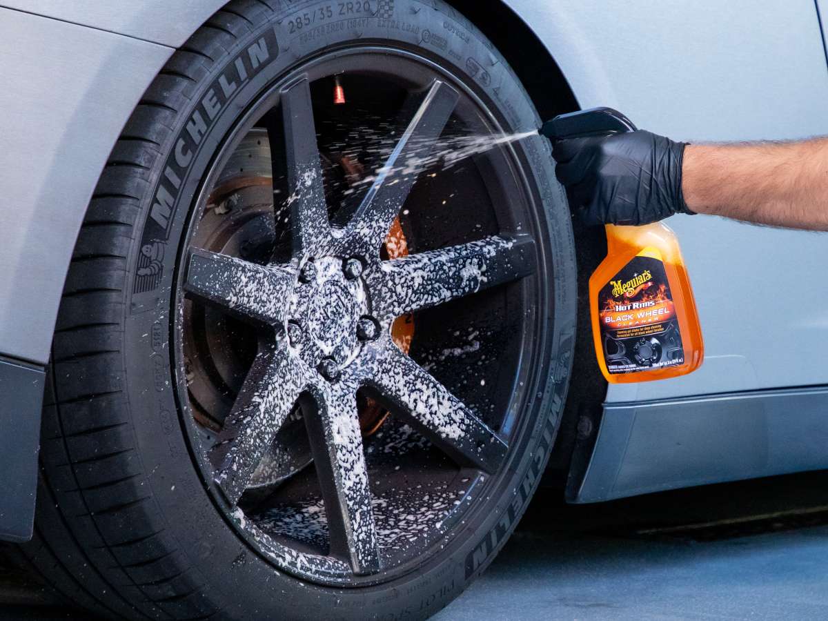  Meguiar's Hot Rims Black Wheel Cleaner