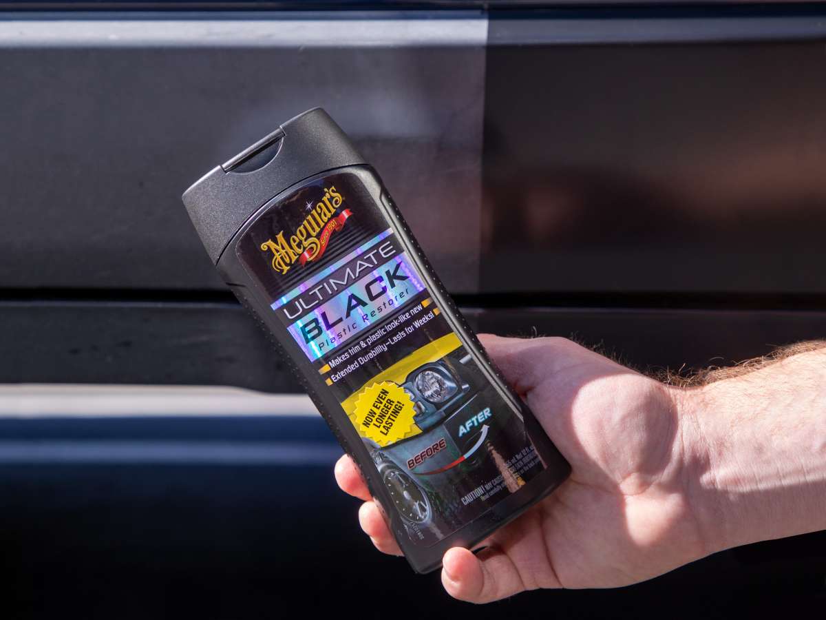  Meguiar's Ultimate Black Plastic Restorer